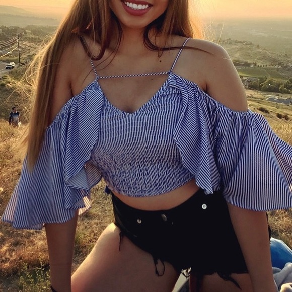 Mustard Seed Tops - BUCKLE vertical blue and while stripes